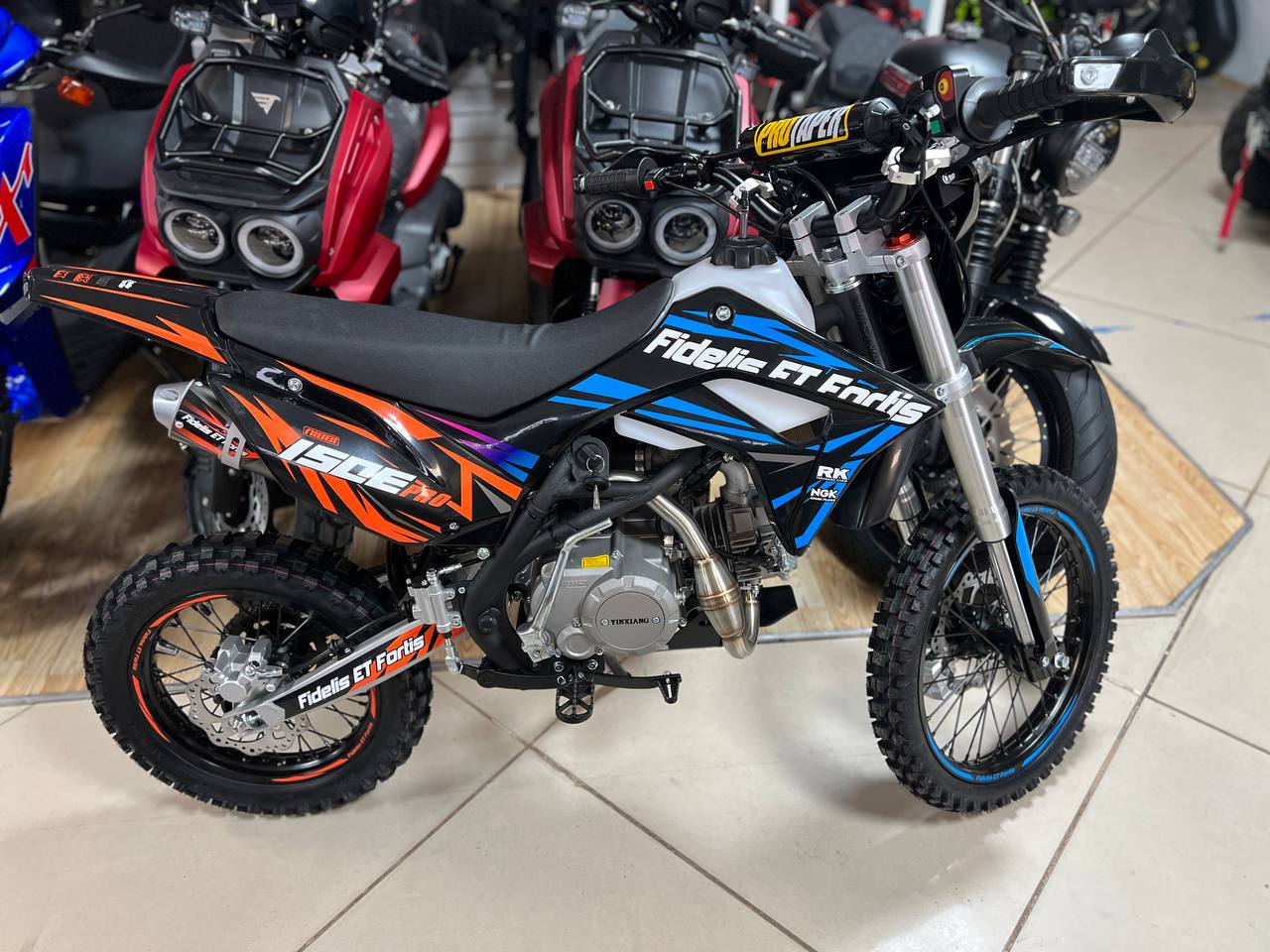Мотоцикл (питбайк) PROMAX FIDET (ФАЙДЕТ) 190E PRO 17/14 в Самаре Мотоцикл (питбайк) PROMAX FIDET (ФАЙДЕТ) 190E PRO 17/14 в Самаре