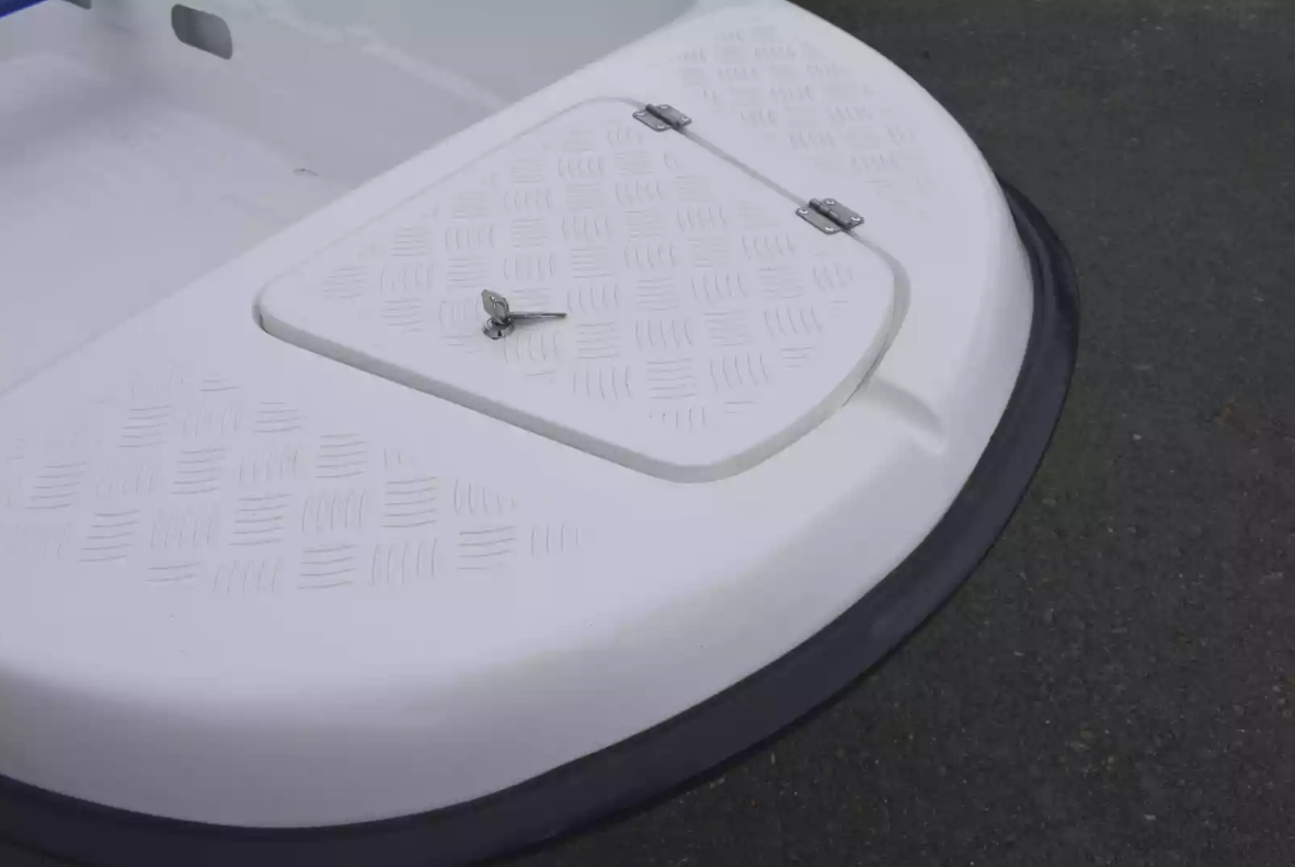 Стеклопластиковая лодка Пингвин New (тримаран) в Самаре