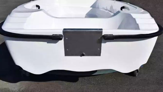 Стеклопластиковая лодка Пингвин (тримаран) в Самаре