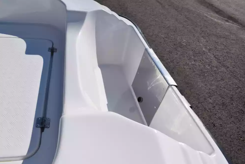 Стеклопластиковая лодка Пингвин (тримаран) в Самаре