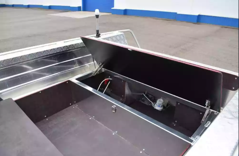 Алюминиевый катер Wyatboat-390 DCM Увеличенный борт в Самаре Алюминиевый катер Wyatboat-390 DCM Увеличенный борт в Самаре