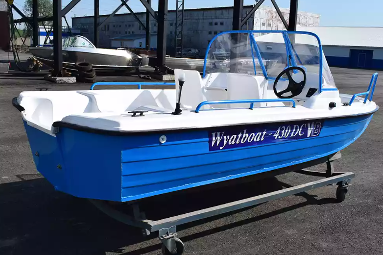 Комбинированный катер Wyatboat-430 DC в Самаре Комбинированный катер Wyatboat-430 DC в Самаре