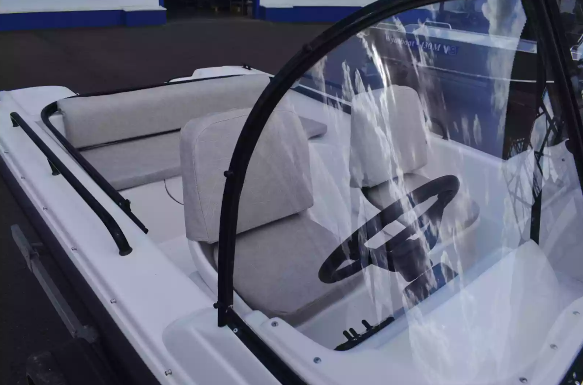 Комбинированный катер Wyatboat-430 DC в Самаре Комбинированный катер Wyatboat-430 DC в Самаре