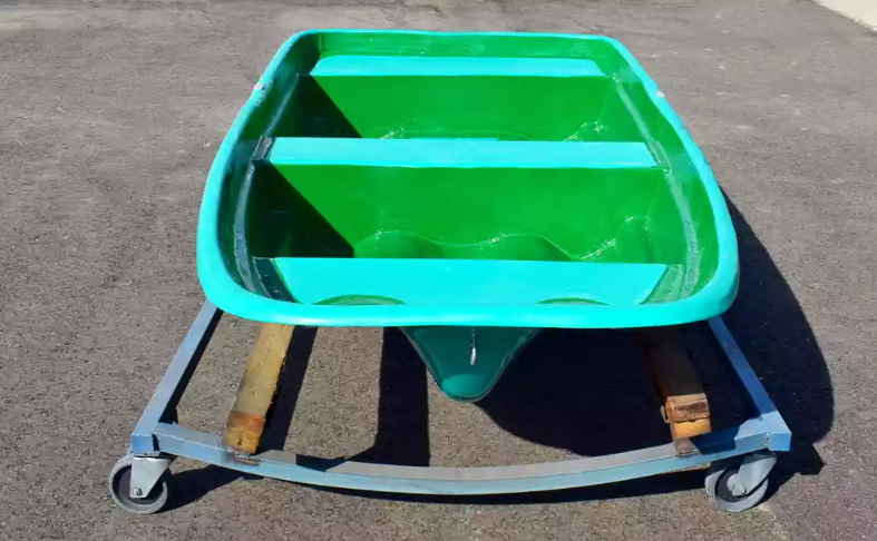 Стеклопластиковая лодка Старт (тримаран) в Самаре