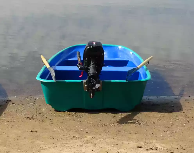 Стеклопластиковая лодка Старт (тримаран) в Самаре