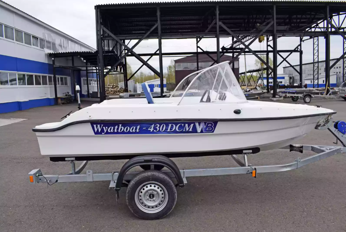 Стеклопластиковый катер Wyatboat-430DCМ (килевая) в Самаре Стеклопластиковый катер Wyatboat-430DCМ (килевая) в Самаре