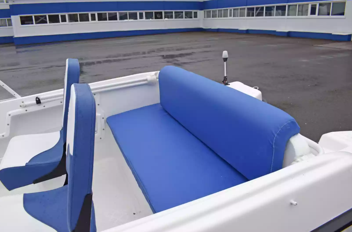 Стеклопластиковый катер Wyatboat-430DCМ (килевая) в Самаре Стеклопластиковый катер Wyatboat-430DCМ (килевая) в Самаре