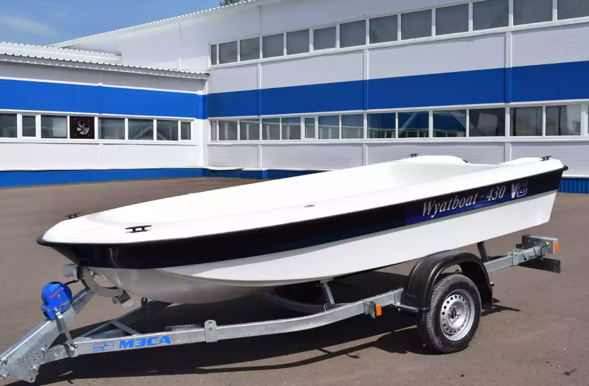 Стеклопластиковая лодка Wyatboat 430 тримаран в Самаре