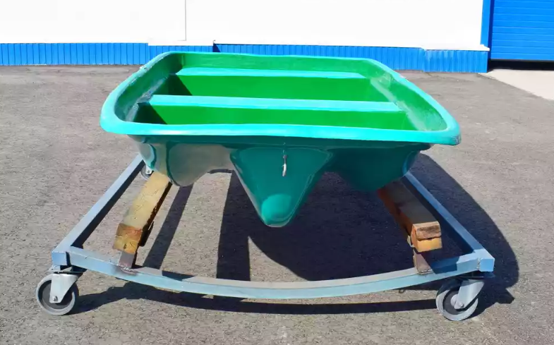 Стеклопластиковая лодка Старт (тримаран) в Самаре