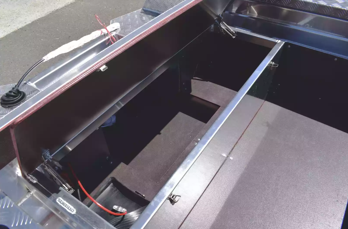 Алюминиевая лодка Wyatboat-390 DCM в Самаре