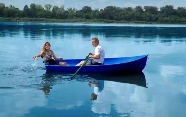 Стеклопластиковая лодка Дельфин в Самаре