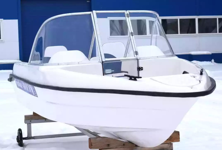 Стеклопластиковый катер Wyatboat-430DCМ (килевая) в Самаре Стеклопластиковый катер Wyatboat-430DCМ (килевая) в Самаре