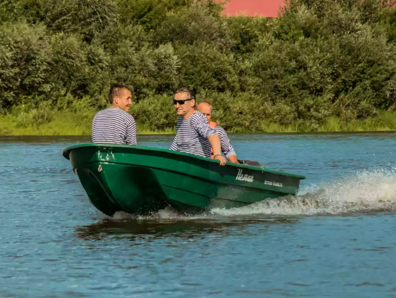 Стеклопластиковая лодка Neman-340 (тримаран) в Самаре