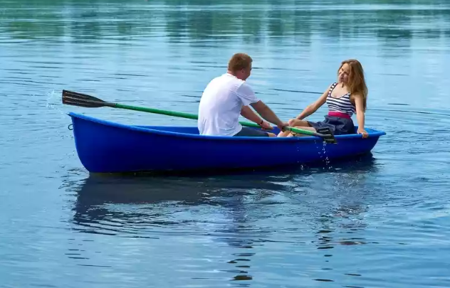 Стеклопластиковая лодка Дельфин в Самаре