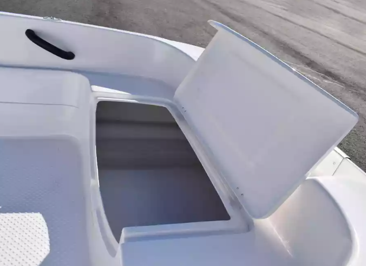 Стеклопластиковая лодка Пингвин (тримаран) в Самаре