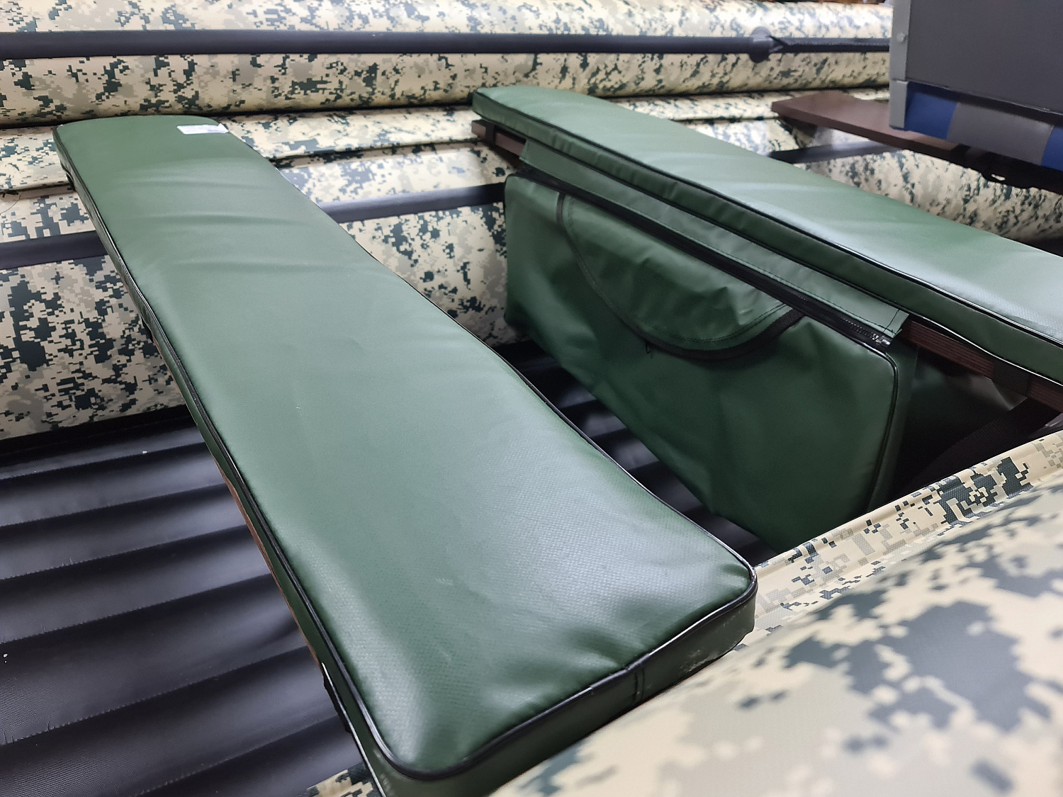 КОМПЛЕКТ МЯГКИХ НАКЛАДОК С СУМКОЙ ДЛЯ ЛОДОК 110Х20 ЗЕЛЕНЫЙ в Самаре